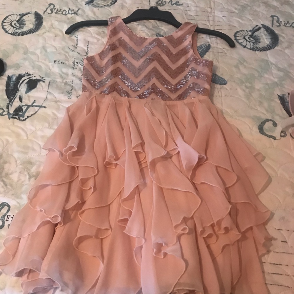 Girls dress